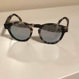 Illesteva Leonard Sunglasses